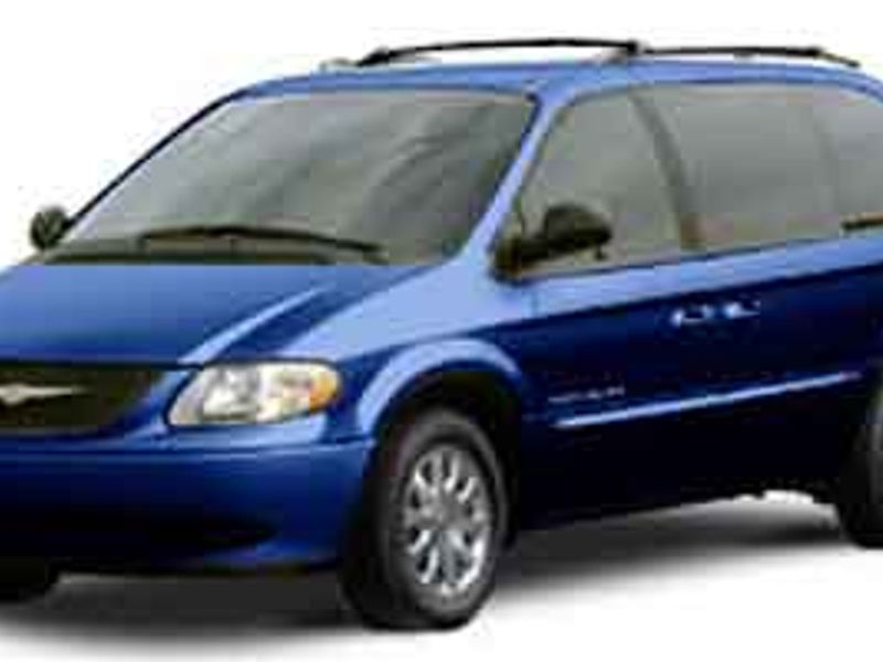 Used 2006 Chrysler Town & Country Touring image 1