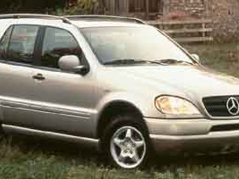 Used 2005 Mercedes-Benz ML 350 4MATIC image 1