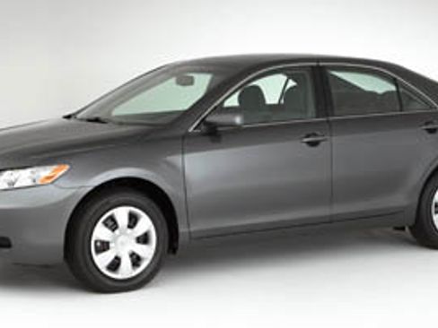 Used 2008 Toyota Camry LE image 1