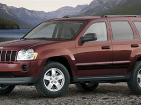 Used 2005 Jeep Grand Cherokee Laredo image 1