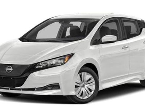 Used 2023 Nissan Leaf S image 1