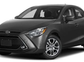 Used 2020 Toyota Yaris LE video 1