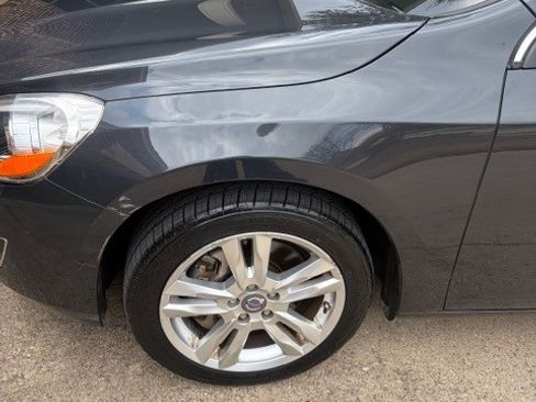 Used 2012 Volvo S60 T5 image 12