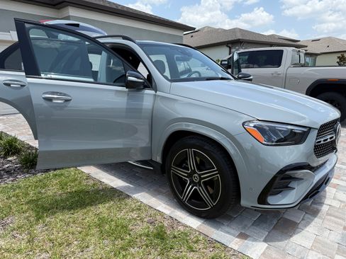 Used 2025 Mercedes-Benz GLE 450e 4MATIC image 8