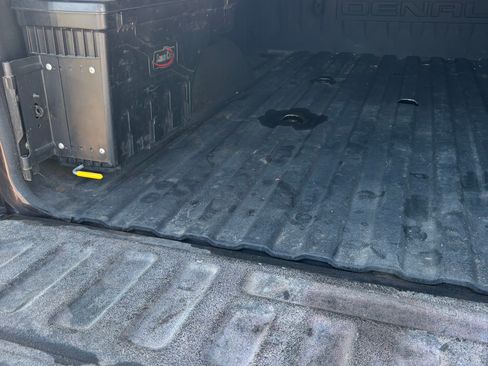 Used 2015 GMC Sierra 3500 SLE w/ SLE Preferred Package image 10