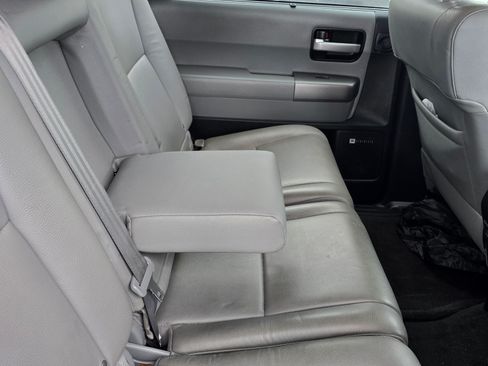 Used 2014 Toyota Sequoia Limited image 24