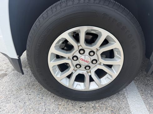 Used 2019 GMC Yukon XL SLT image 30