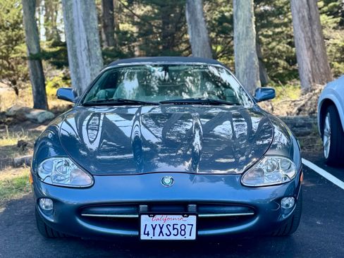 Used 2000 Jaguar XK8 Convertible image 18