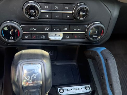 Used 2022 Ford Bronco Wildtrak AWD/4WD image 13