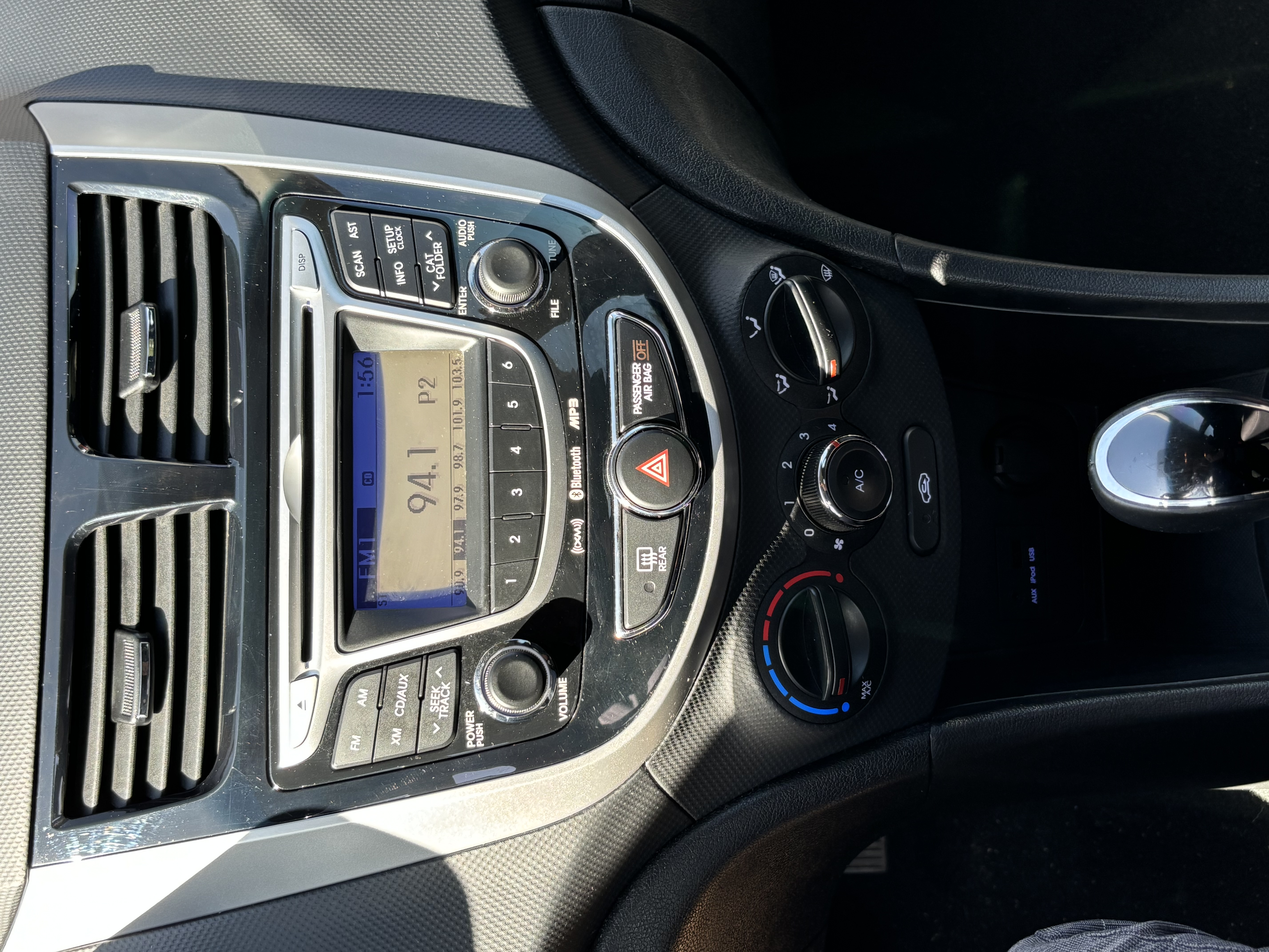 Used 2012 Hyundai Accent SE FWD image 21