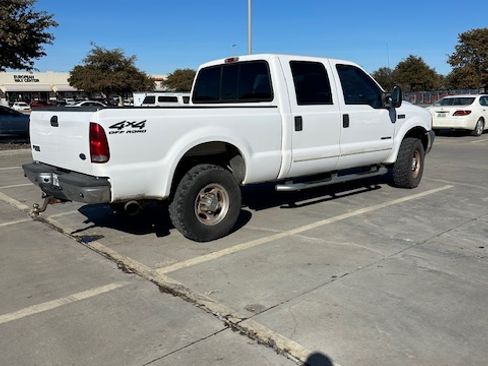 Used 2001 Ford F350 4x4 Crew Cab Super Duty image 2