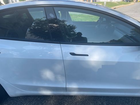 Used 2023 Tesla Model 3 Standard Range image 15