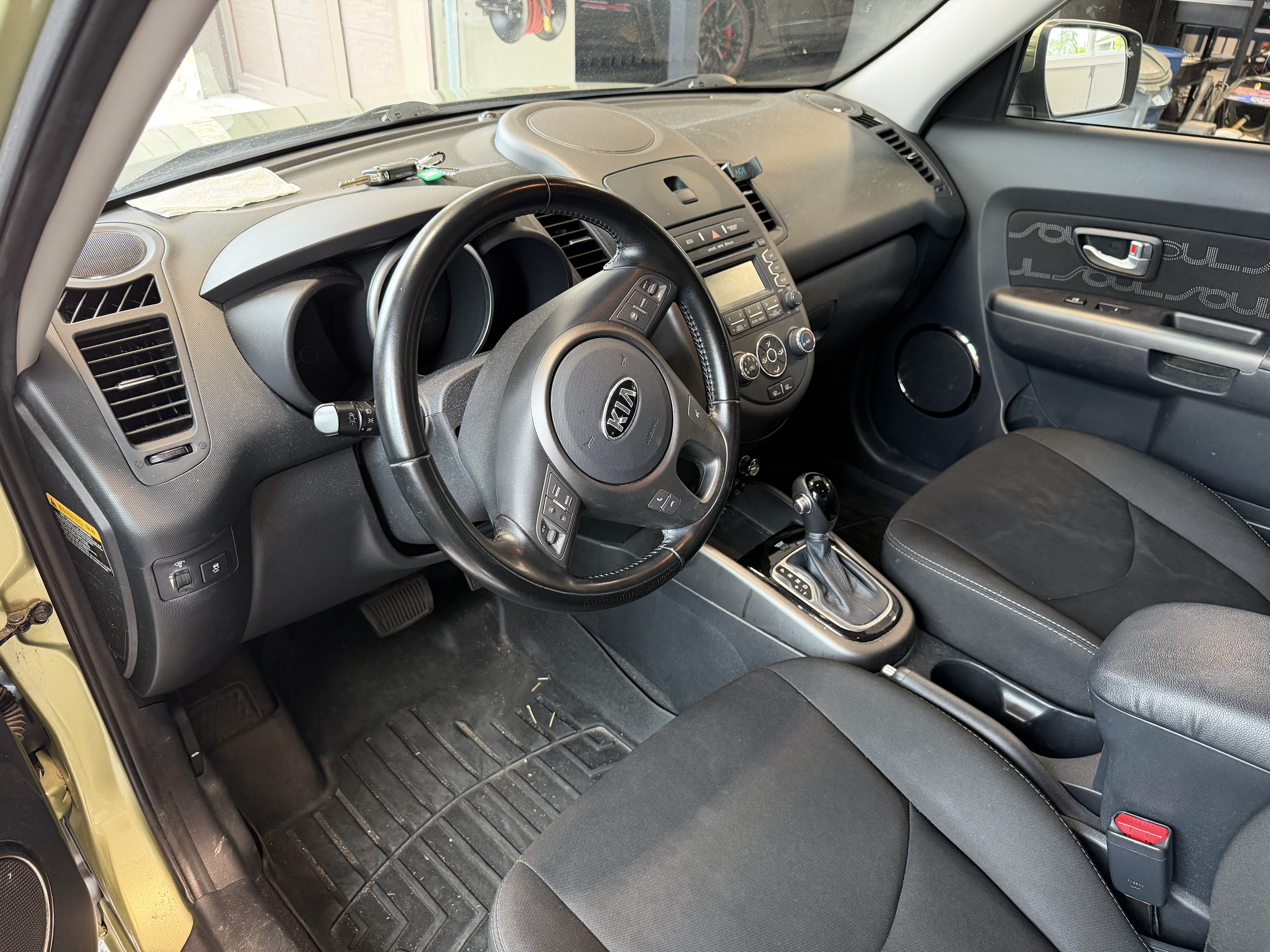 Used 2013 Kia Soul + FWD image 5