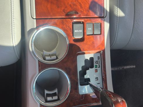 Used 2012 Toyota Highlander Limited image 22