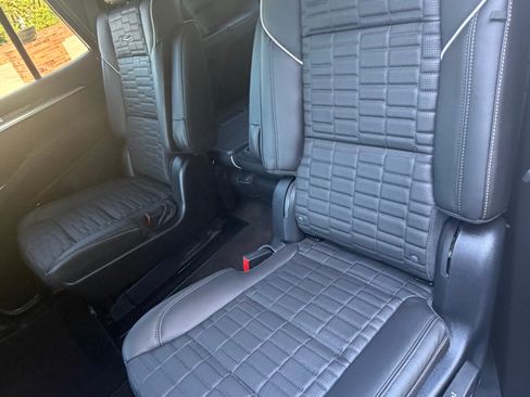 Used 2025 Cadillac Escalade Sport Platinum AWD/4WD image 26