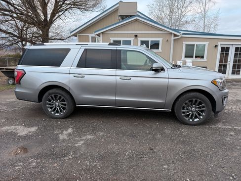 Used 2021 Ford Expedition Max Limited image 5