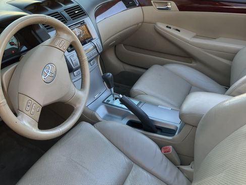 Used 2004 Toyota Solara SLE image 8