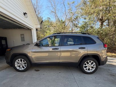 Used 2016 Jeep Cherokee Sport