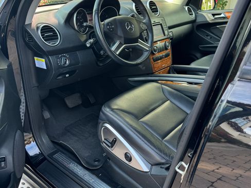Used 2009 Mercedes-Benz ML 350 4MATIC image 4