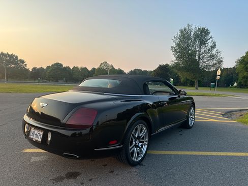 Used 2011 Bentley Continental GTC image 11