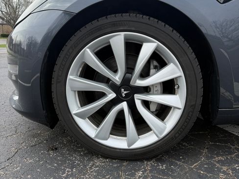Used 2018 Tesla Model 3 Long Range image 11