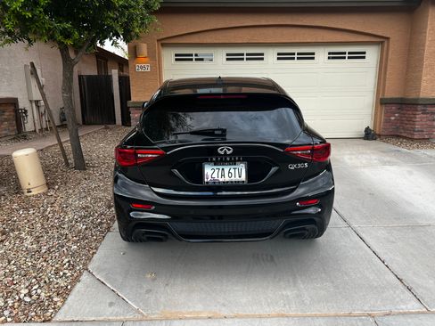 Used 2017 INFINITI QX30 Sport w/ Sport Leather Package image 2