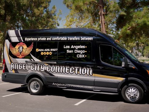 Used 2024 Ford Transit 350 XLT image 16