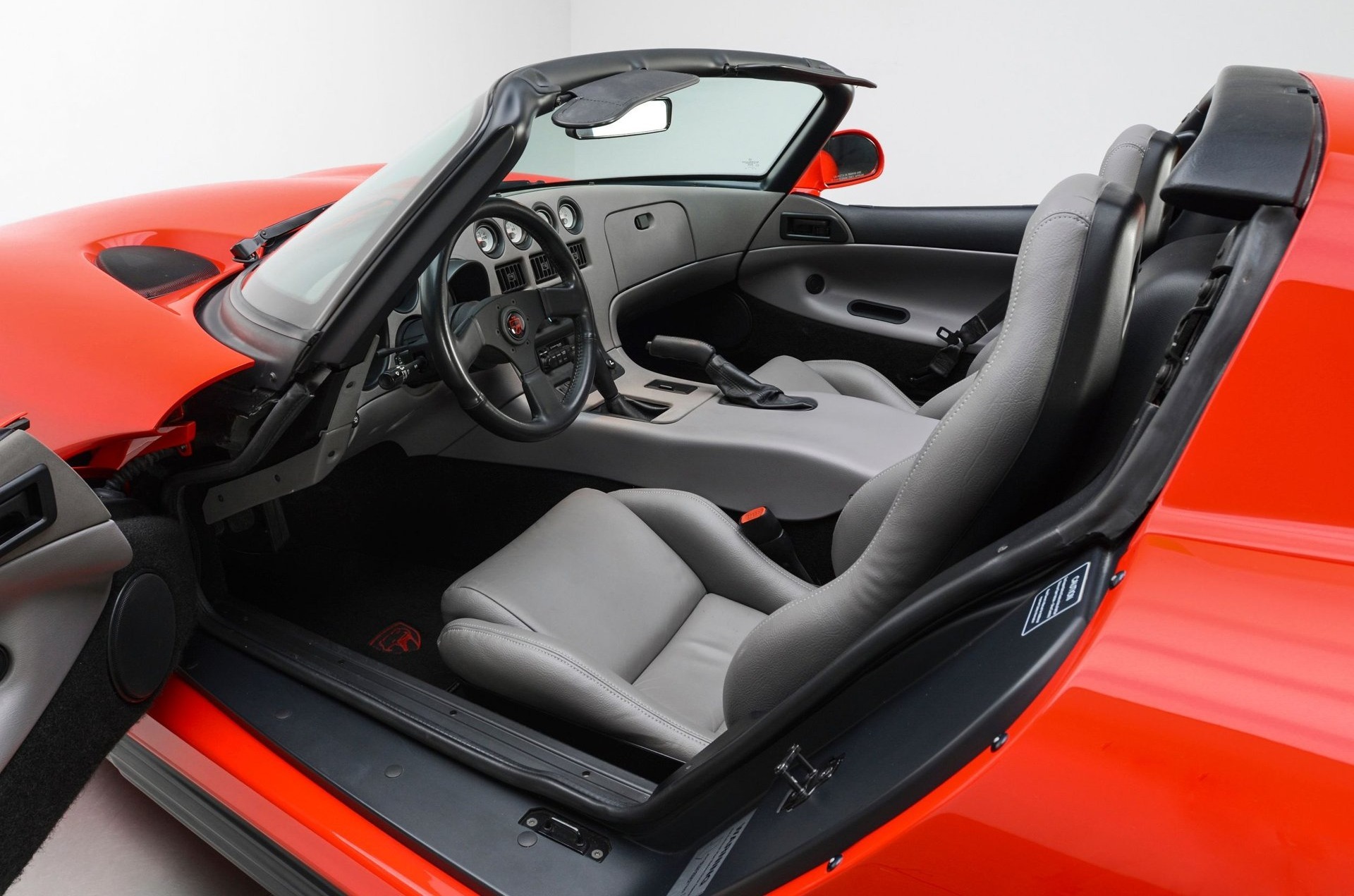 Used 1994 Dodge Viper RT/10 RWD image 2