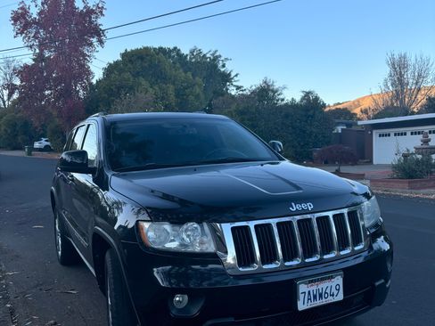 Used 2012 Jeep Grand Cherokee Laredo image 6