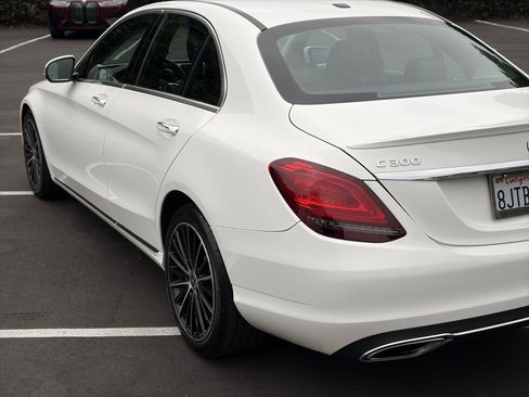 Used 2019 Mercedes-Benz C 300 Sedan image 5
