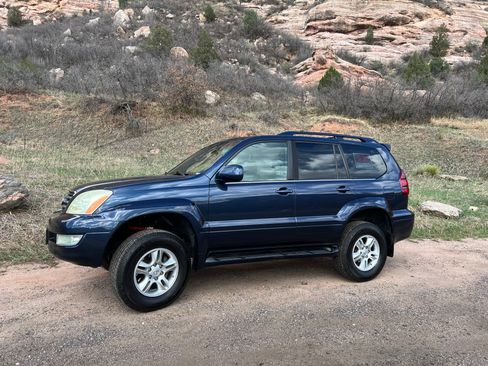 Used 2005 Lexus GX 470 image 2