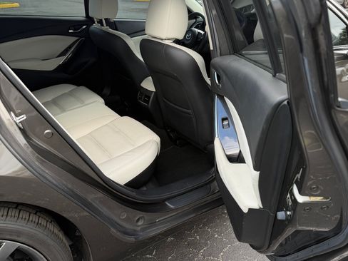 Used 2017 MAZDA MAZDA6 Grand Touring image 11