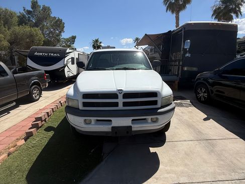 Used 1998 Dodge Ram 2500 Truck 4x4 Quad Cab image 2