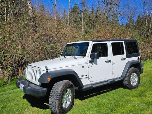 Used 2018 Jeep Wrangler Unlimited Sport S image 1
