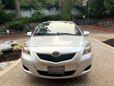 Used 2010 Toyota Yaris Sedan image 1