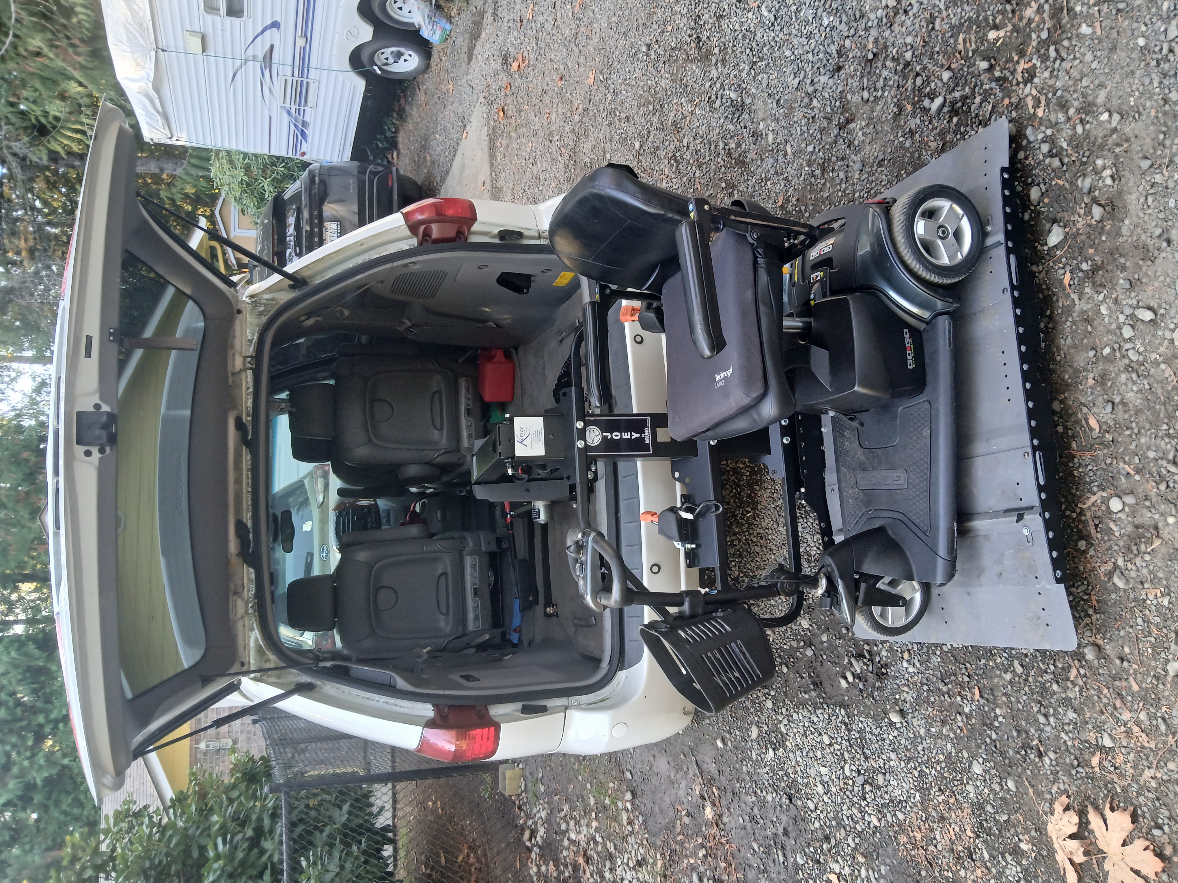 Used 2005 Toyota Sienna XLE Limited w/ XLE Limited Pkg 1 FWD image 4