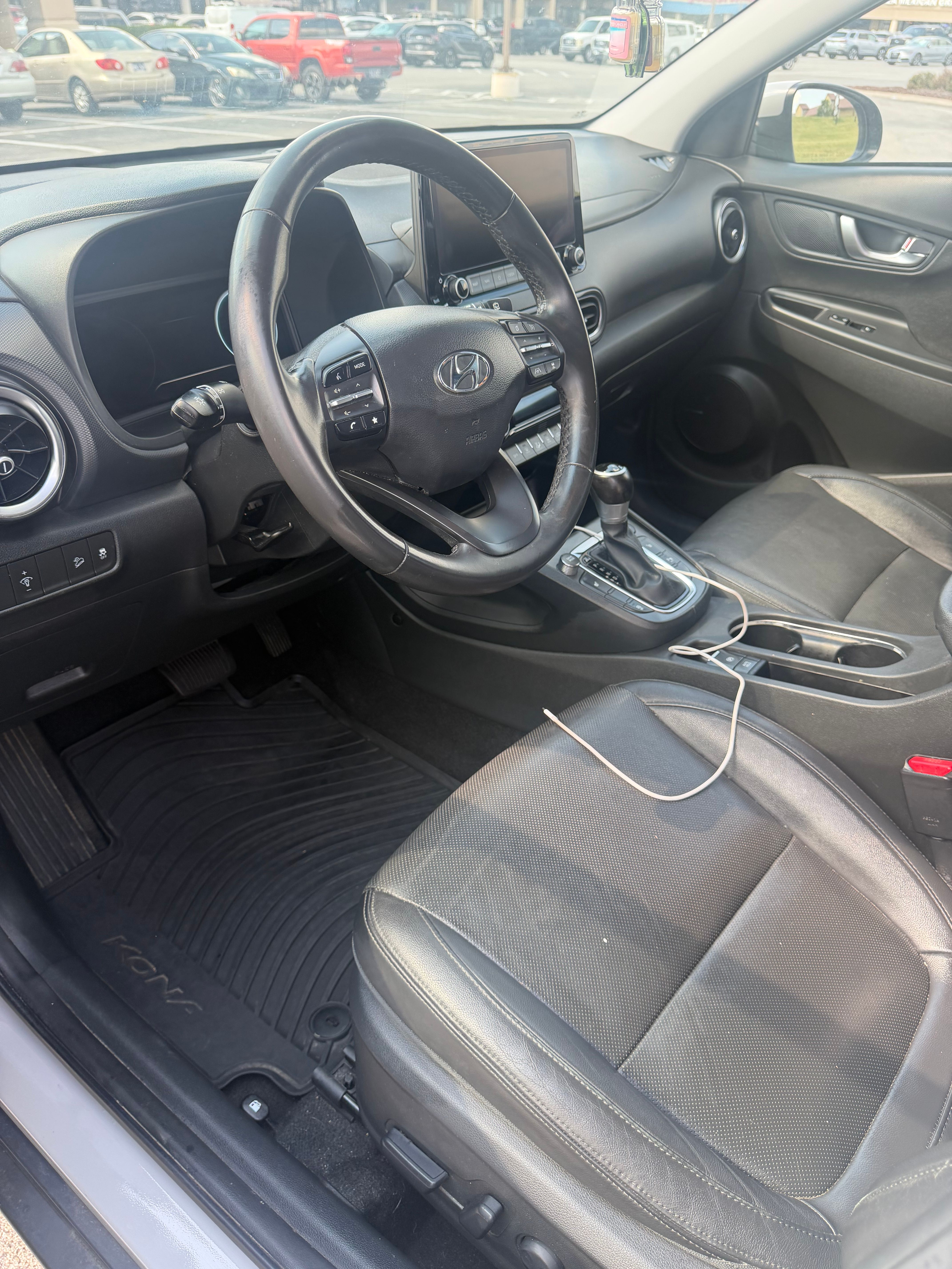 Used 2022 Hyundai Kona Limited AWD/4WD image 14
