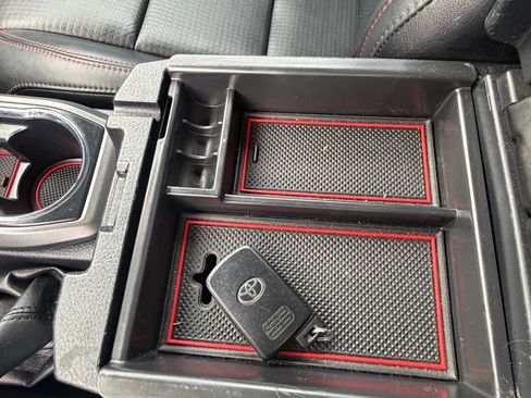 Used 2019 Toyota Tacoma TRD Pro AWD/4WD image 8