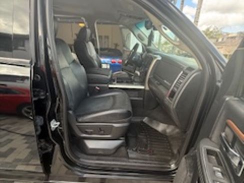 Used 2013 RAM 2500 Laramie w/ Protection Group image 9
