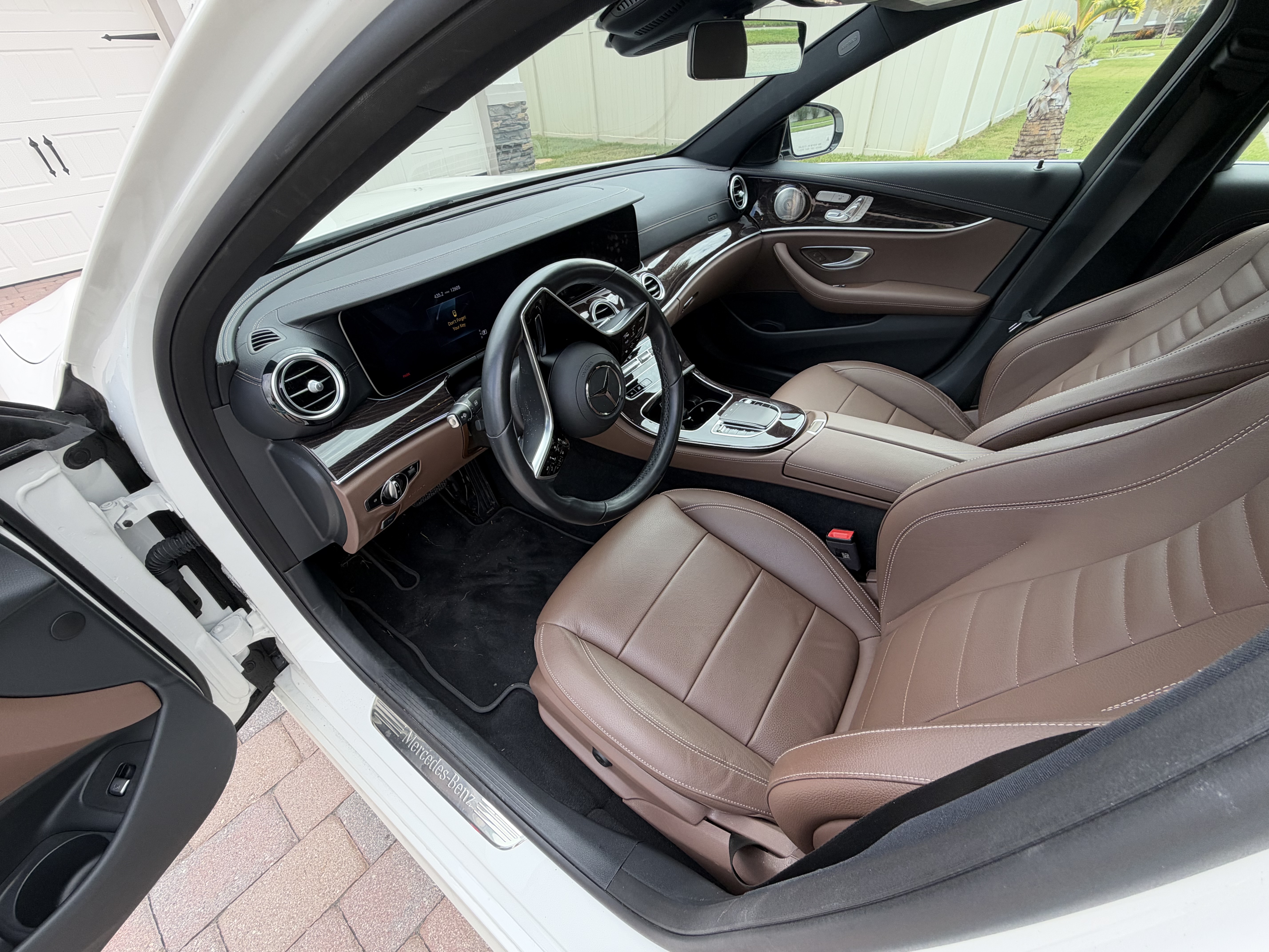 Used 2023 Mercedes-Benz E 450 4MATIC Sedan image 11