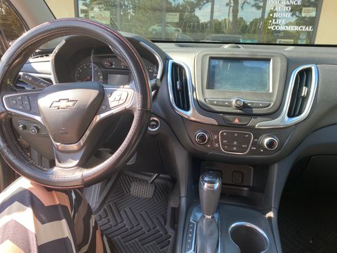 Used 2018 Chevrolet Equinox LT image 5