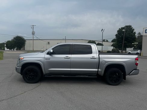 Used 2018 Toyota Tundra Platinum AWD/4WD image 2