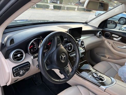 Used 2018 Mercedes-Benz GLC 300 image 5