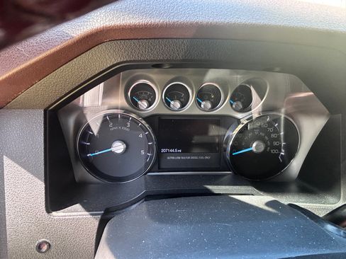 Used 2014 Ford F250 King Ranch image 9