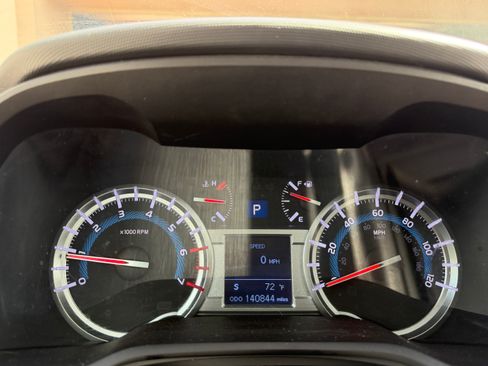 Used 2017 Toyota 4Runner TRD Off-Road Premium AWD/4WD image 5