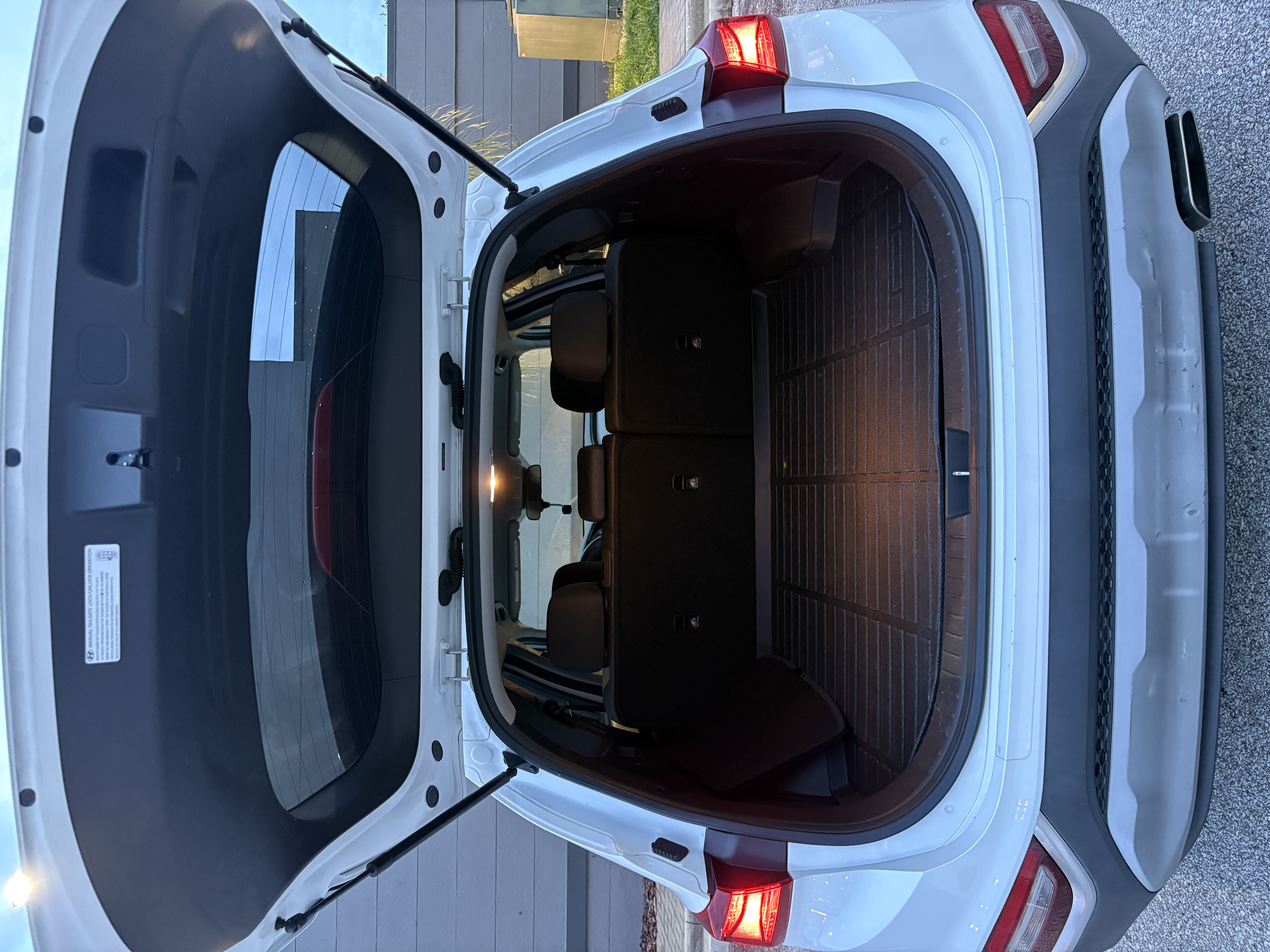 Used 2019 Hyundai Santa Fe SE FWD image 12