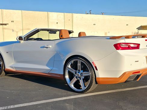 Used 2017 Chevrolet Camaro SS image 17