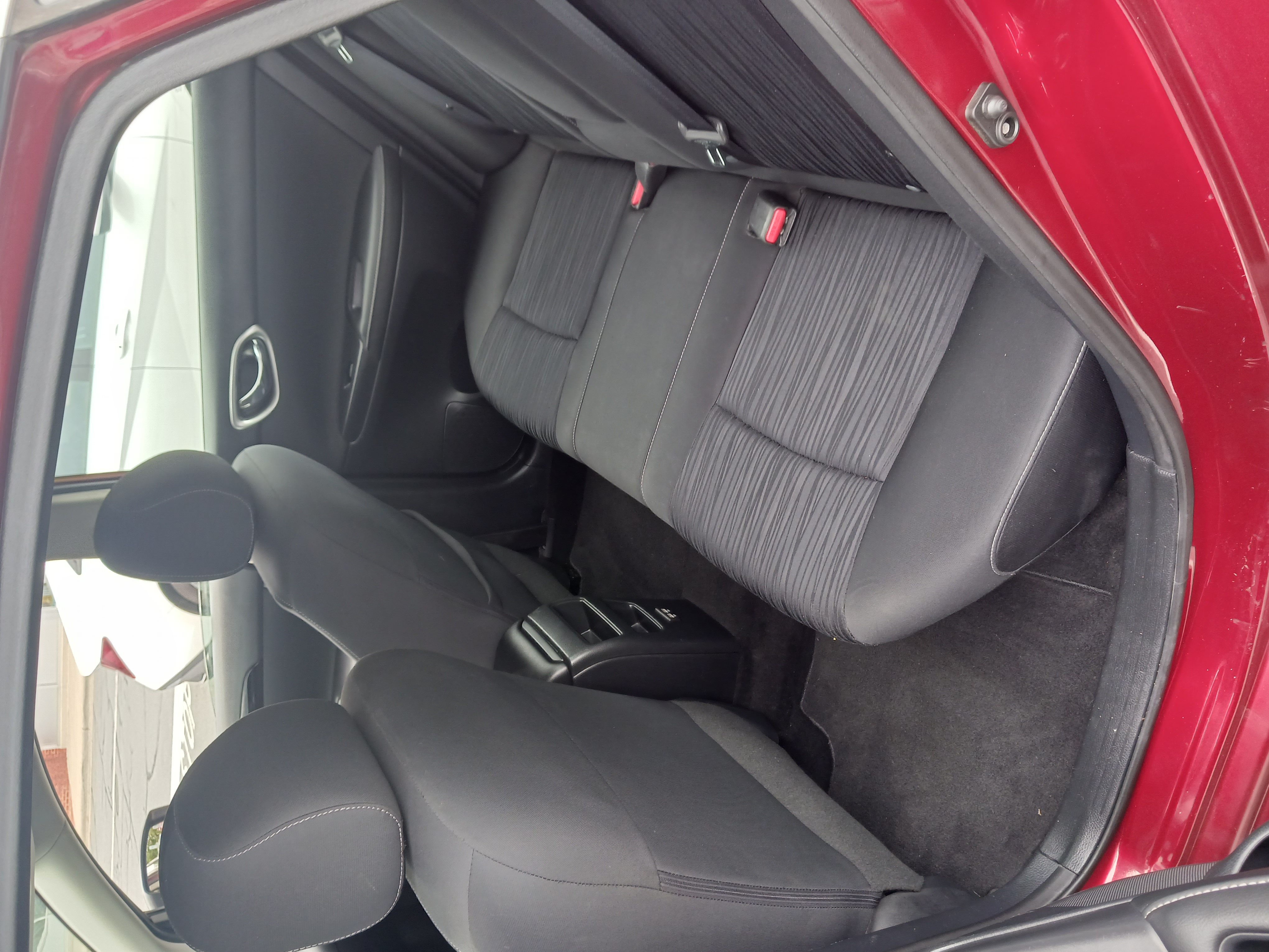 Used 2019 Nissan Sentra SV w/ Special Edition Package FWD image 6