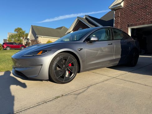 Used 2025 Tesla Model 3 Performance image 10
