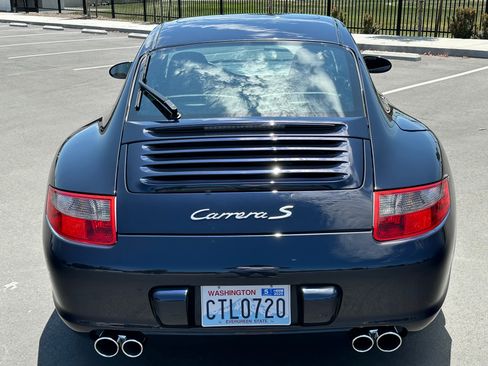 Used 2006 Porsche 911 Carrera S RWD image 8